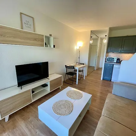 Hébergement de vacances With Garden And Pool Access
